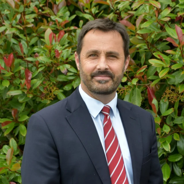 Blundell’s School Appoints Gareth Pearson as Next Head https://ow.ly/9zL750W6RBw