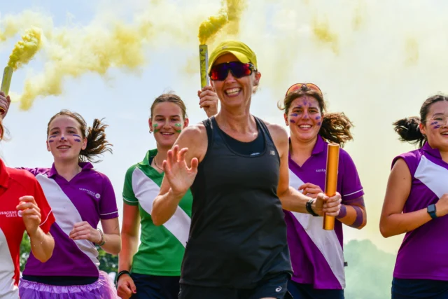 Sherborne Girls: Head’s 125km challenge inspires school and raises vital funds for bursaries. Full article via  www.boarding.org.uk/school-news/