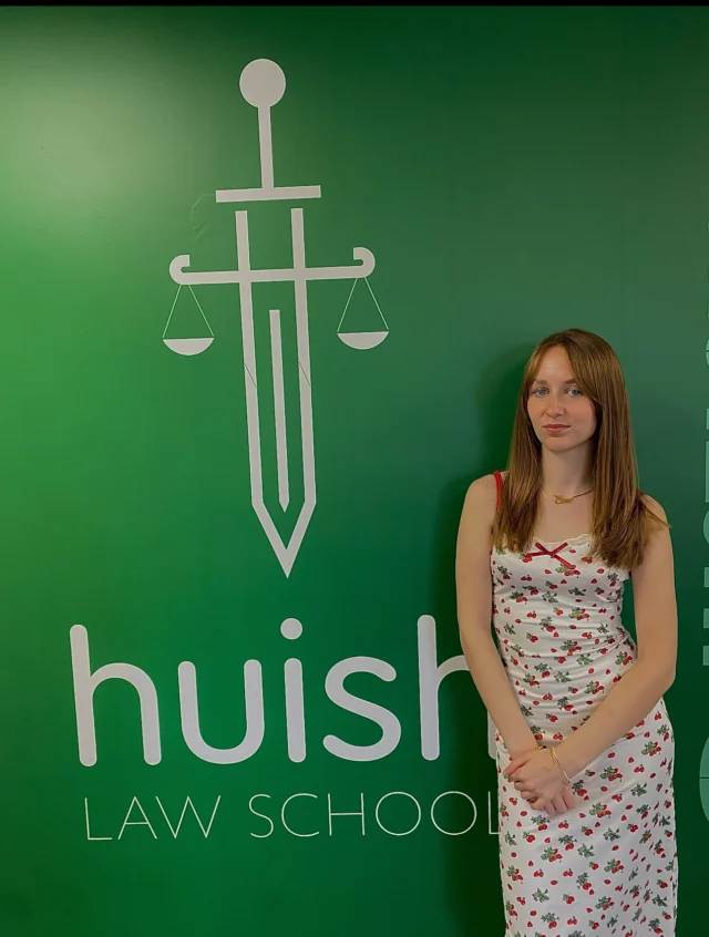Huish Law School Student Secures High-Profile Solicitor Apprenticeship as College Earns National Recognition. Read more at the link in our bio.